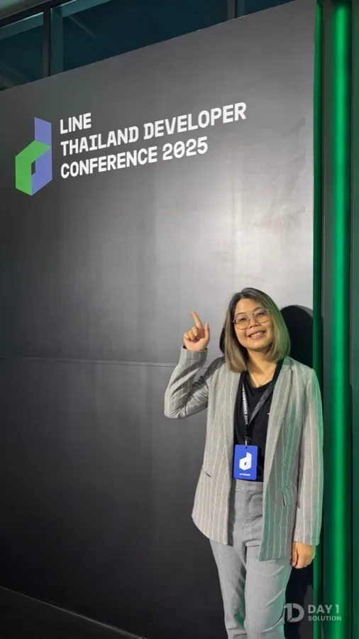 ทีม Day 1 Solution ที่ฉากถ่ายภาพงาน LINE Thailand Developer Conference 2025 ณ ไบเทค บางนา